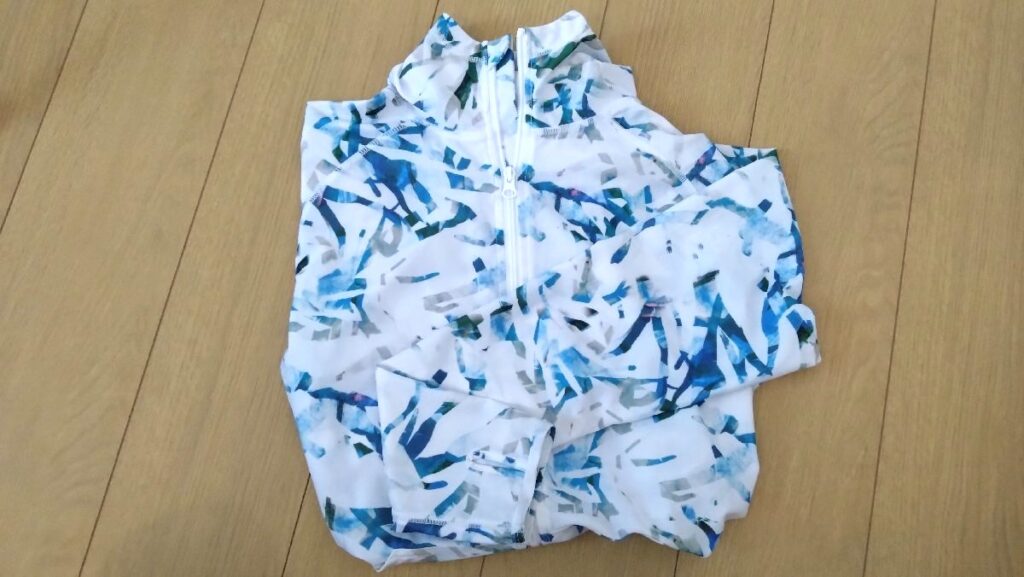 ラッシュガード